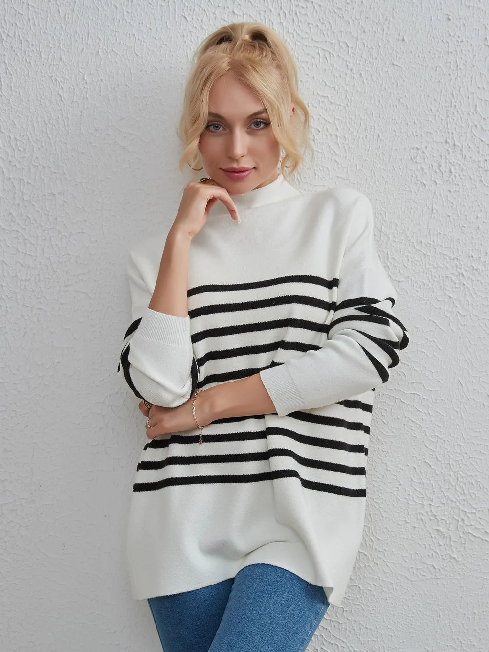 CLASSY LARGE SIZE STRIPED ROUND NECK LOOSE SWEATER