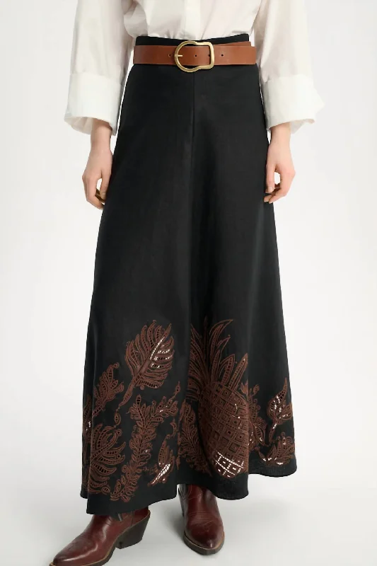 Exquisite Luxury Skirt In Pure Black